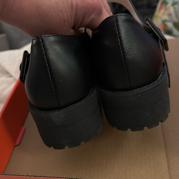 Black Leather Mary Jane Shoes - Picture 7 of 8